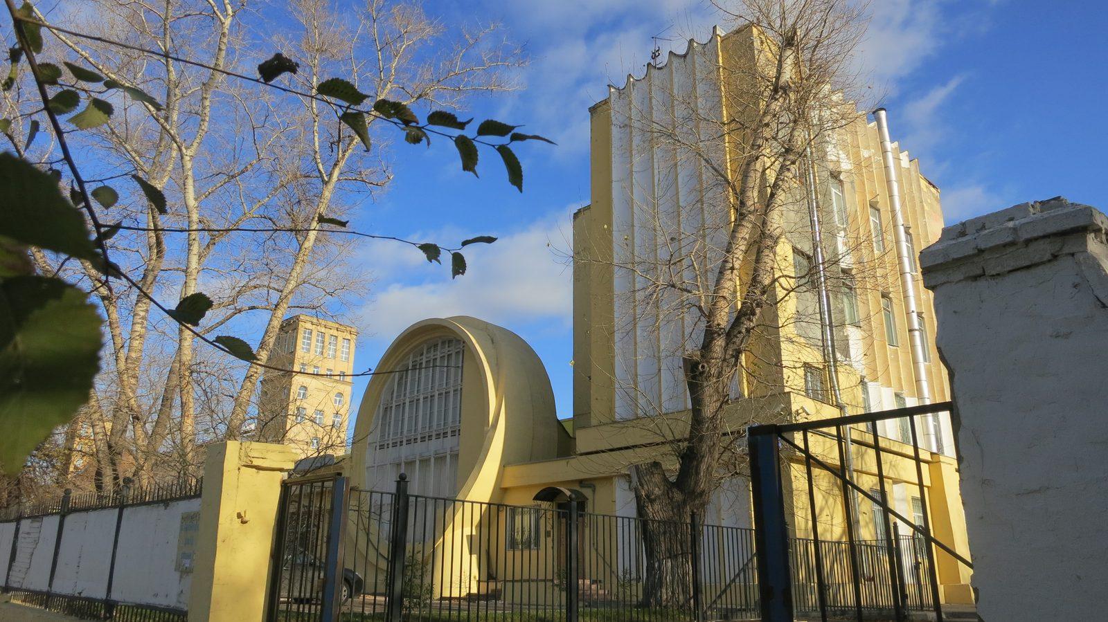 Стильный и большой лофт FaraPlace - 220 м2 c верандой, баром и крутым звуком 12 кВт